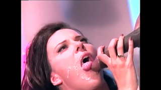 Crni kralj i njegov gost su jebeno ovo od gladi sisata ženska