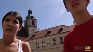 HUNT4K. Sinjuri hunter omm negozjanti ma li kellhom bżonn l-flus kontanti għall-vaganza