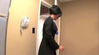 ���வர்ச்சி மருத்துவர்கள் வருகை