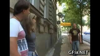 Le lenggah lan stares