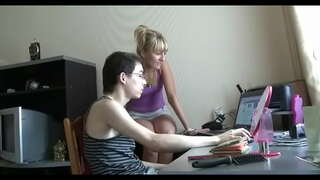 ͛� 동료가 자신의 노브