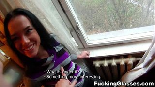 Kurva, Brýle - přítel&amp;#039;s telefon doesn&amp;#039;t odpověď, že skončí