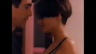 Wendy Hamilton ძალიან იშვიათი sex scene (ქულის)