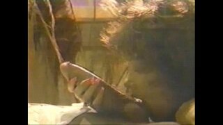 Â�シュレイムでガッ大のミュージックビデオが青