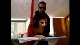 Jebes ga za гладильным stolom ( Selo za tebe je: D )