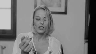 Mia-石头-01-SmokeAgony