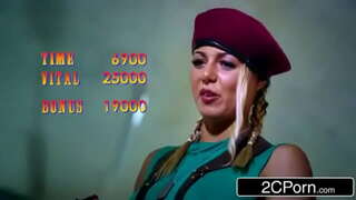 ХЕМ - Christen Courtney, Rina Елис