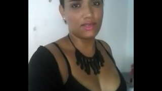 Όπως πήγε με τους φίλους του, και άφησε πίσω του γυναίκα άτακτος στο σπίτι ζέστη