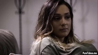 ���ിർജിൻ teen fucked by a വിചിത്ര കുടുംബ സുഹൃത്തുക്കൾ big dick