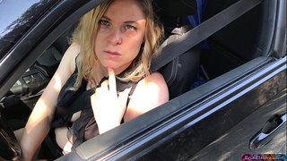 ���ాగి జుట్టు కధ స్ట్రేంజర్ మరియు fucks వద్ద తిరిగి ఆమె స్థానంలో