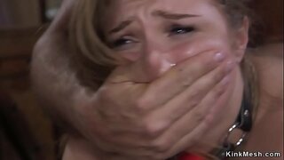 ���िशाल स्तन brunette दास crotch मा डोरी कुनै न कुनै fucked गुदा