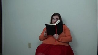 Velma Cosplay čtení a jízda na koni