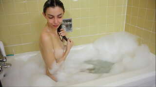 Ndinovelwano &amp;amp; ncamathiselamessage status wam bathtub