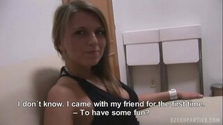 ПРЫГОЖАЯ МАДЭЛЬ ТРАХАЦЦА ЗА ГРОШЫ!