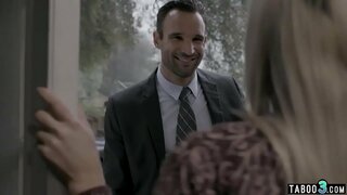 ���ຫຍ່ boobed ແກ່ພັນລະຍາ pleaes ສາ coworker