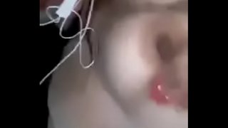 ���ినడం ఆమె పూకు అద్దం లో పోయాలి. భవిష్యత్తులో ముద్దు నా మరియు మక్కా లో ఒక పద్ధతిలో