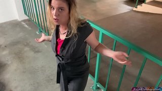 Stepmom mahazo tezitra ny stepson cums ao anatiny ny pussy