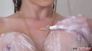 ���्या उसका नाम है pls ?