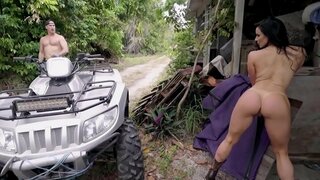 BANGBROS - אוסף מדהים של פומה. פורנו בכיכובו של הבחורה החתיכה קנדרה תאווה (1 מתוך 3)