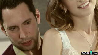 ���ታያል stepdaughter ለማገገም መጠቀም perverted stepfather