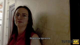 TUTOR4K. Nèg yo te di pwofesè a li dwe gaye janm li jwenn kèk lajan pou leson an